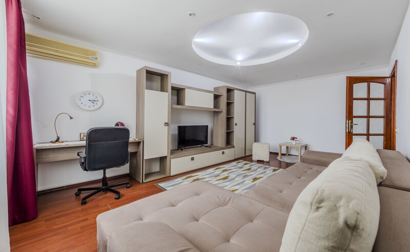 Romancierilor, deasupra metrou dec., comision 0, contract ANAF, et. 9/10.