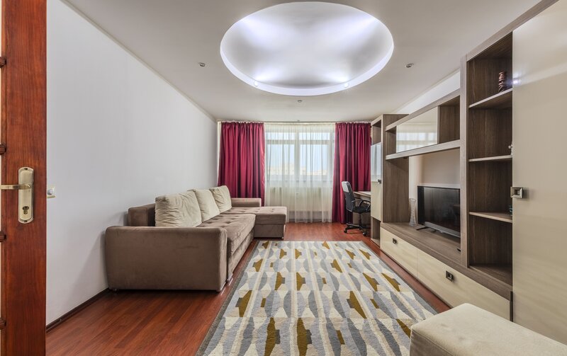 Romancierilor, deasupra metrou dec., comision 0, contract ANAF, et. 9/10.