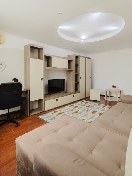 Romancierilor, deasupra metrou dec., comision 0, contract ANAF, et. 9/10.